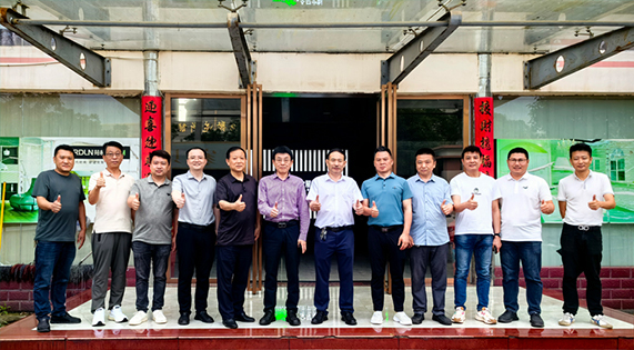 【綠色領(lǐng)航·智慧交融】華洲木業(yè)董事長率團深訪鐘氏木業(yè)，共譜江西綠色發(fā)展新篇章